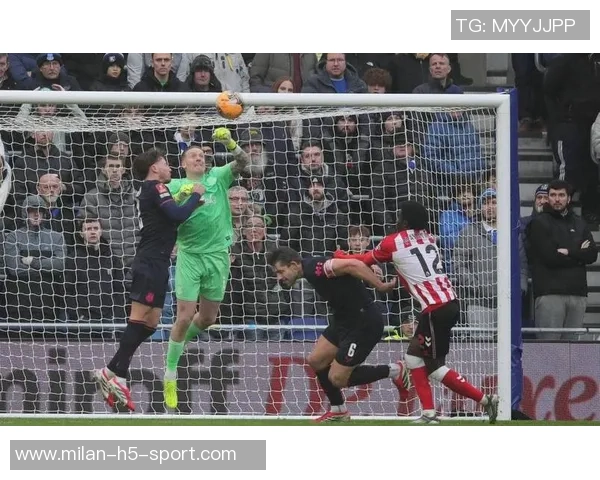 英超焦点对决即将开启约克雷斯禁区内触球数据领先里沙利松 英超焦点对决即将开启约克雷斯禁区内触球数据领先里沙利松